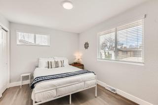 Peaceful and comfy 4BR home near downtown denver - 1