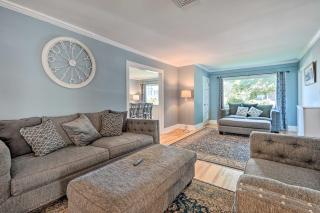 Downtown Retreat with Grill, Fire Pit and Wet Bar - Lake George - 7