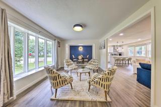 Spacious Family Home in Kansas City Suburb! - 8