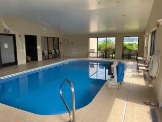 Holiday Inn Express Hotel & Suites Charleston-Southridge by IHG - Charleston - 7