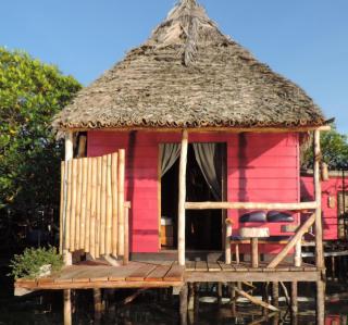 Urraca Monkey Island Eco Resort - 7