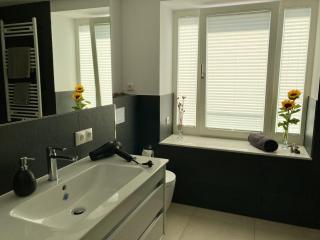 Ein Katzensprung zum Meer - 3 Zi, 2 Bäder, Balkon - Binz - 2