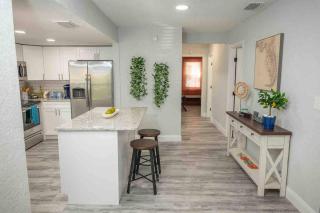 Four Bedroom Home Close to the Stadium - 0