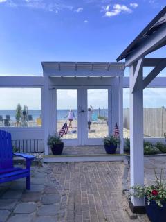 By The Sea Guests Bed & Breakfast and Suites - Dennis Port - 4