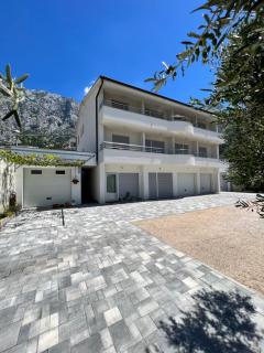 Beslic Apartments - Makarska - 0