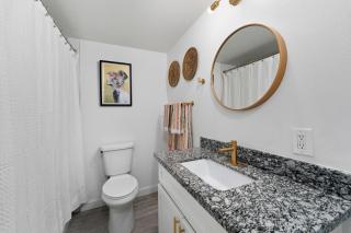 New! Entire House, 5 Minutes from downtown - San Marcos - 2