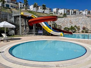 Beach front apartment - Bogazici - 2