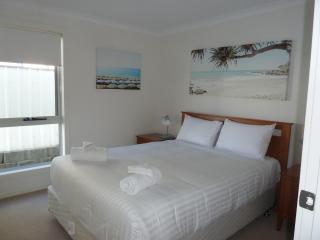 Westwood Villas - Unit 2 - Bridport - 5