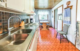 Amazing Home In Älmhult With Kitchen - Älmhult - 7