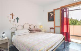 Cozy Home In Marina Di Ragusa With Wifi - 3