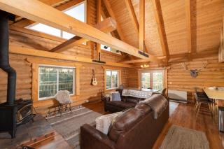 19 - Moonlight Ridge home - 5