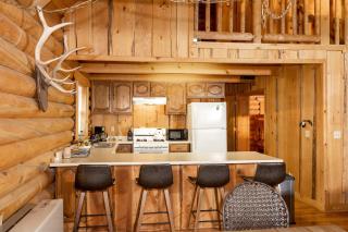 19 - Moonlight Ridge home - 3