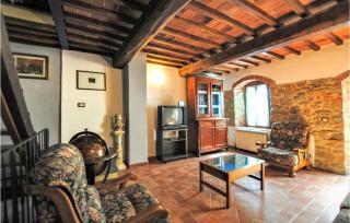 2 Bedroom Beautiful Home In Marliana - 8