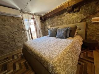 Casa Monaco Luxury Apartment - 8