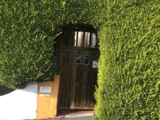 Belton Apartments-Hedge Cottage - Hobart - 0