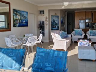 'The View' on Bikini Beach, Seafront, 2 bedroom, Sleeps 4 - 1
