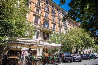Vatican family apartment near Saint Peter - 2 bedrooms - 2 bathrooms - free WiFi - 4