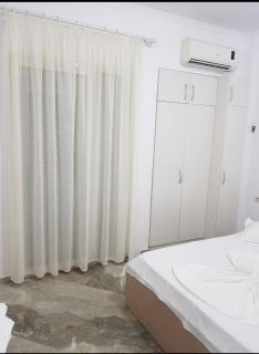 Seaview Apartments Right at The Beach - Durrës - 8