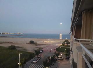 A pie de playa y PortAventuraWorld - La Pineda - 7
