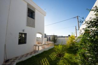 Villa meublée avec piscine et abri de voiture - Erriadh - 9