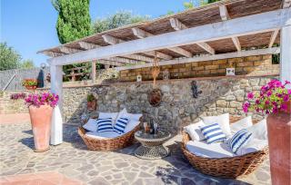 Awesome Home In Castiglione Della Pesc - 5