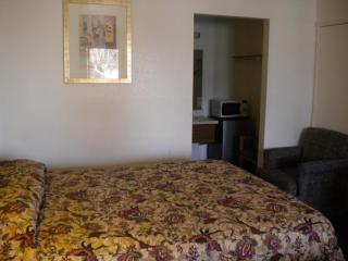 Best Economy Inn & Suites - Bakersfield - 8