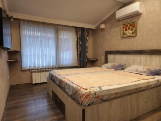 Archie's Apartment in Old Town - Batumi - 1