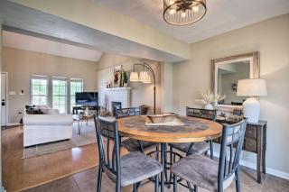 Relaxing Townhome, 4 Mi to Mizzou University! - Columbia - 3