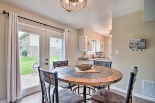 Relaxing Townhome, 4 Mi to Mizzou University! - Columbia - 2