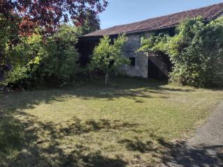 Private-Tranquil-Peaceful-Garden-Bbq - 4