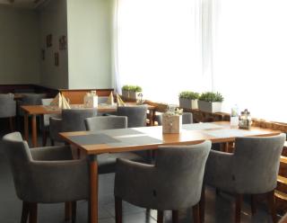 Atrium Gästezimmer und Restaurant - Hohenau an der March - 4