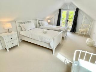 Rye Court Cottage - Stunning cottage in central Helmsley with parking - Helmsley - 1