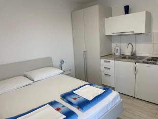 Apartment Maxim - Primošten - 3