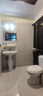 Luxurious Upscale 2Br with backup UPS Acs and wifi - Islamabad - 4