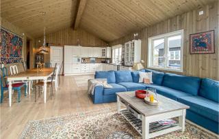 4 Bedroom Beautiful Home In Tisleidalen - 8