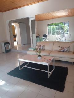 "O Sole Mio" Self catering garden suite in Bedfordview 12 minutes from OR Tambo International Airport - 4