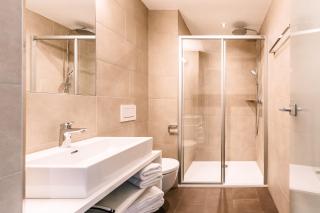 LOOMZ living Self-check-in - 1