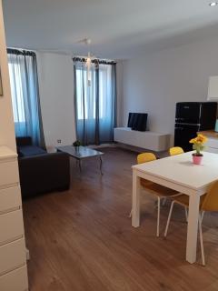 Apartman B & S with a beautiful terrace - Pula - 8