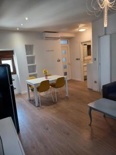 Apartman B & S with a beautiful terrace - Pula - 3