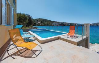 Stunning Home In Zatoglav With Wifi - Ražanj - 6