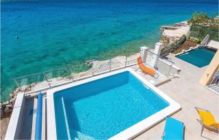 Stunning Home In Zatoglav With Wifi - Ražanj - 2