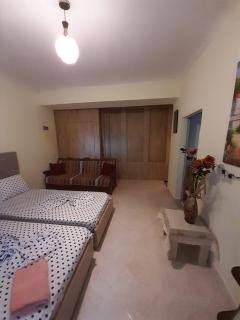 Mona's guesthouse - Sarandë - 1