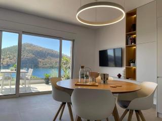 Thea Luxury Apartment - 8