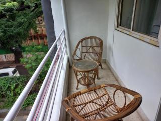 5 min walk to osho resort, kp6 - 1