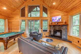 Deluxe Couples Cabin on Creek - Cornelia - 8