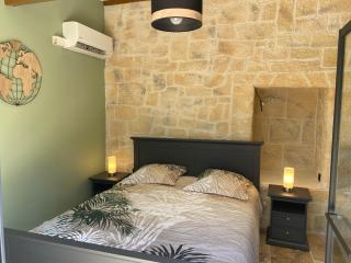 Appartement de charme avec jaccusi - Vézénobres - 1