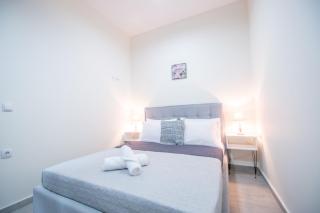 J & A Kandilas Apartment - 3