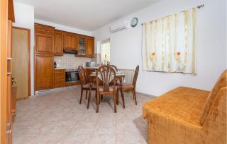 Amazing Apartment In Punat With Kitchen - Punat - 7