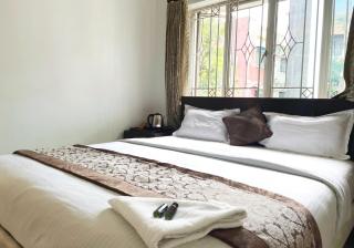 The Aster Homestay - Bedrooms & Apartments - Calcutta - 8