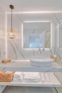 Nautica suites - Executive suite with jacuzzi - Città di Antiparo - 9